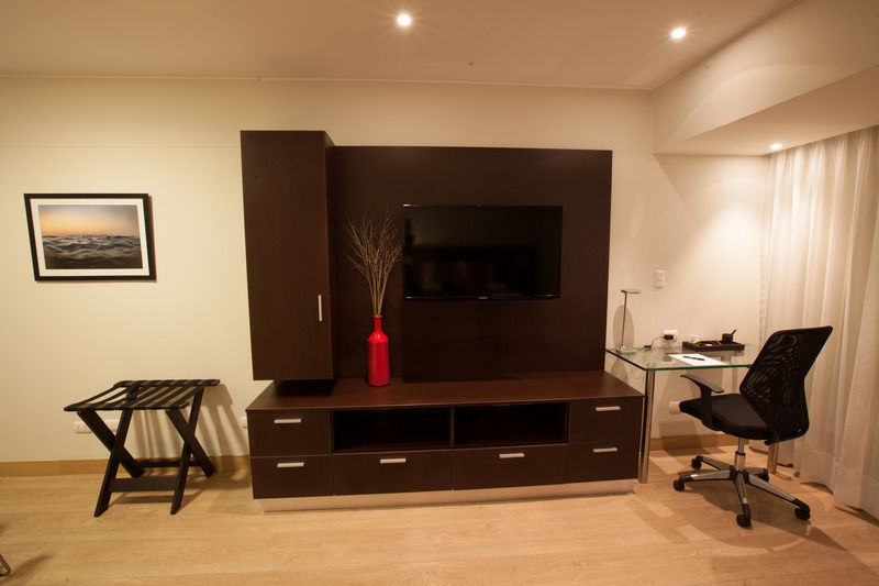 2W Apartments Service Diez Canseco Lima Exterior photo